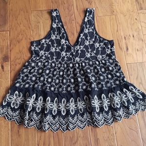 American Eagle Outfitters Eyelit Black Tank Size M